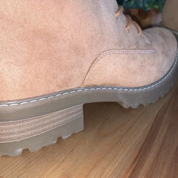 Universal Thread Tan Combat Block Heel Boots - Picture 9 of 14